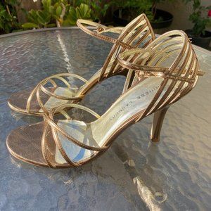 Chinese Laundry Wesley Gold Sandals Size 9